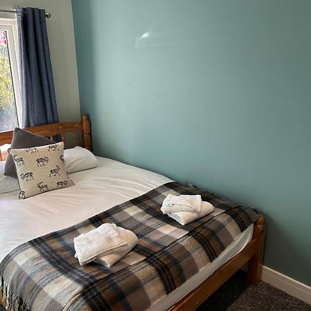 3 Bed Farnborough Air Accommodation Екстер'єр фото