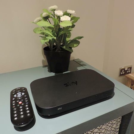 3 Bed Farnborough Air Accommodation Екстер'єр фото